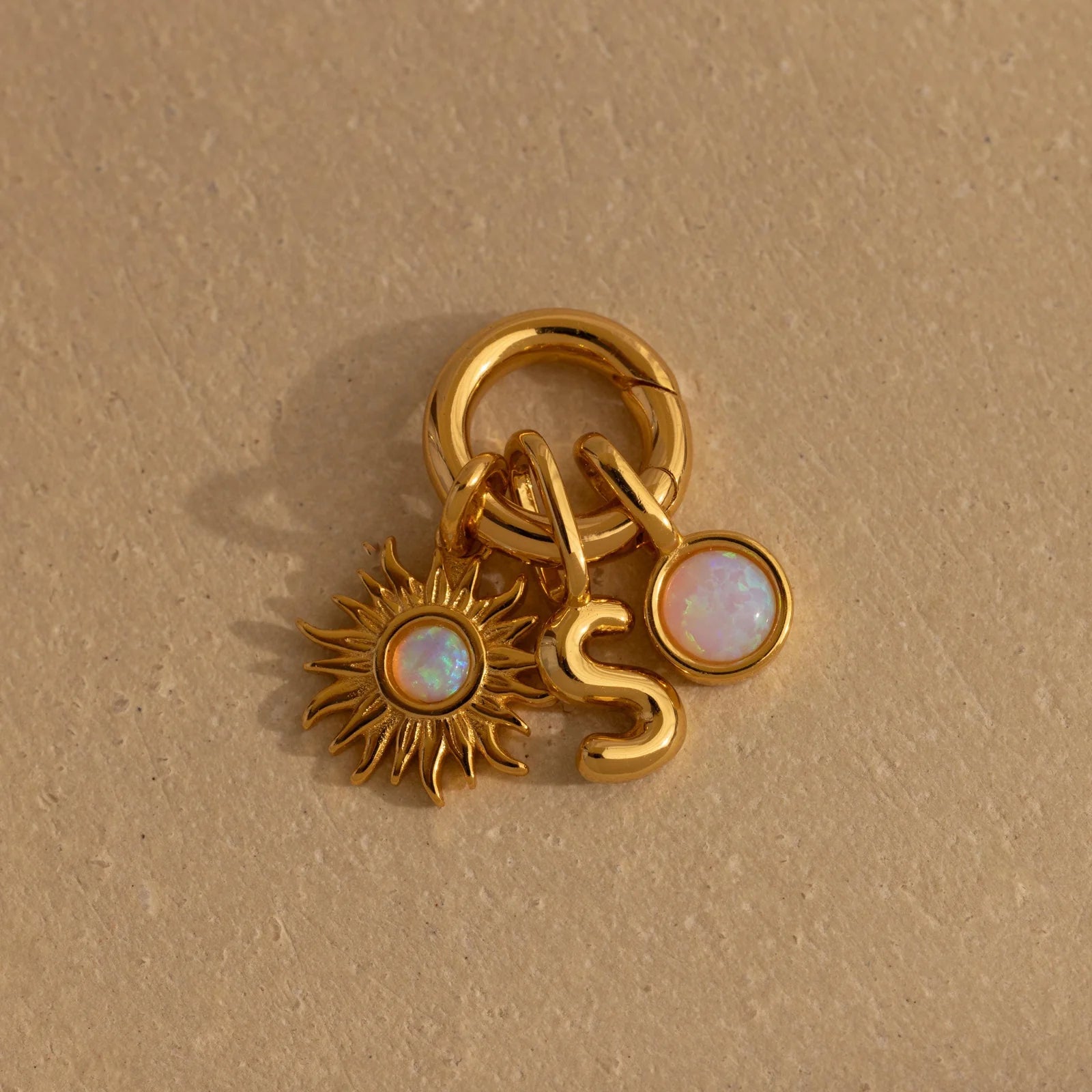 Harf Charmlar | Gold